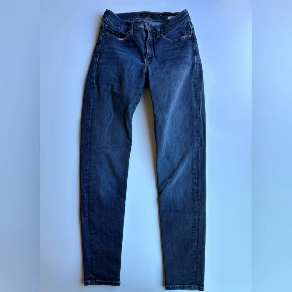 Banana Republic high-rise skinny jeans size 25. - Picture 4 of 6